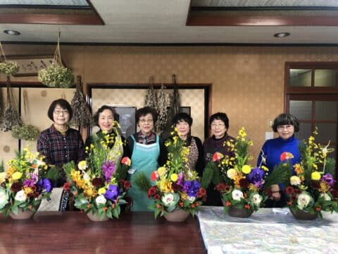女性会フラワーアレンジメント研修会